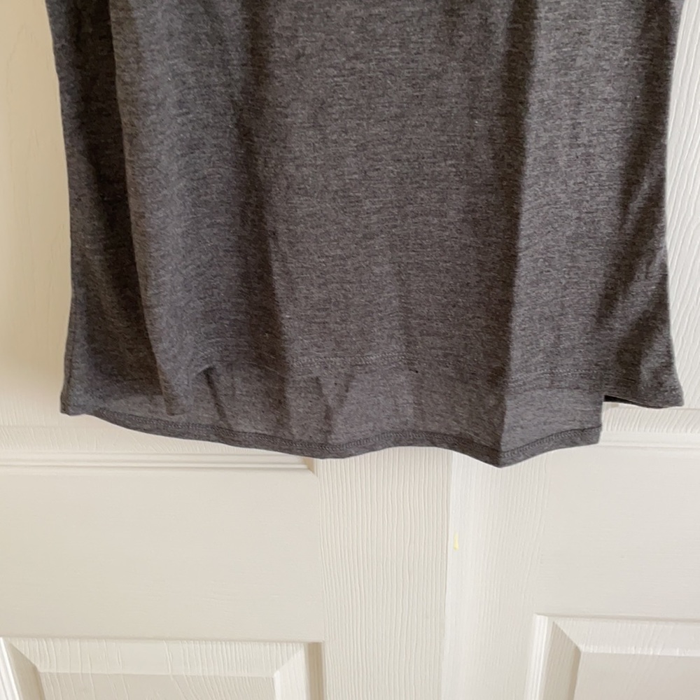 NWT! Dog Mom Tee 🐾 - Picture 5 of 8